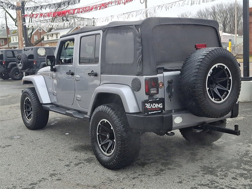 Used 2017 Jeep Wrangler Unlimited Sahara w/ Connectivity Group image 7