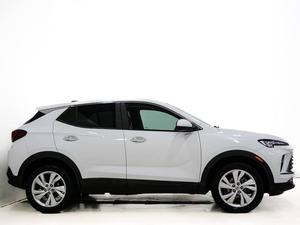 Used 2025 Buick Encore GX Preferred image 4
