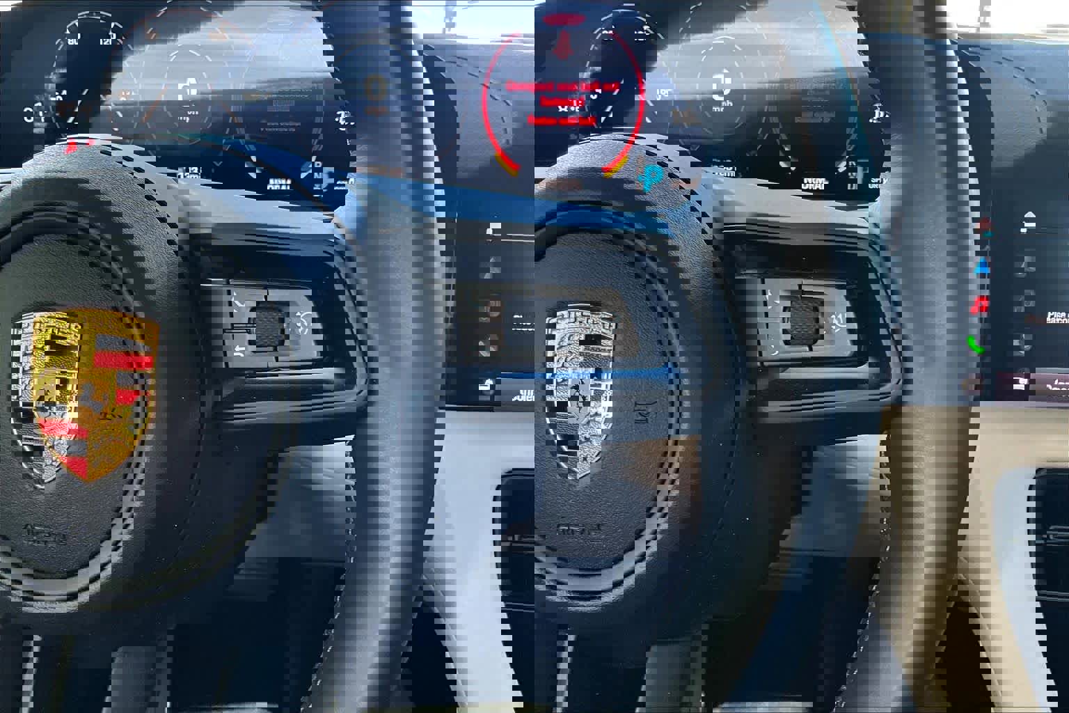 Used 2022 Porsche Taycan image 24