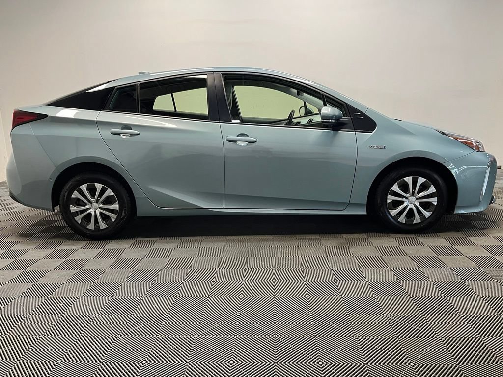 Used 2021 Toyota Prius XLE w/ Carpet Mat Package (TMS) AWD/4WD image 4