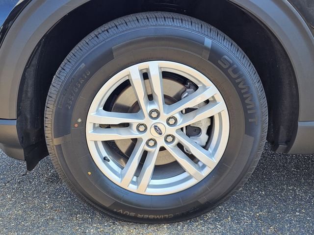 Certified 2023 Ford Explorer XLT w/ Equipment Group 202A image 31