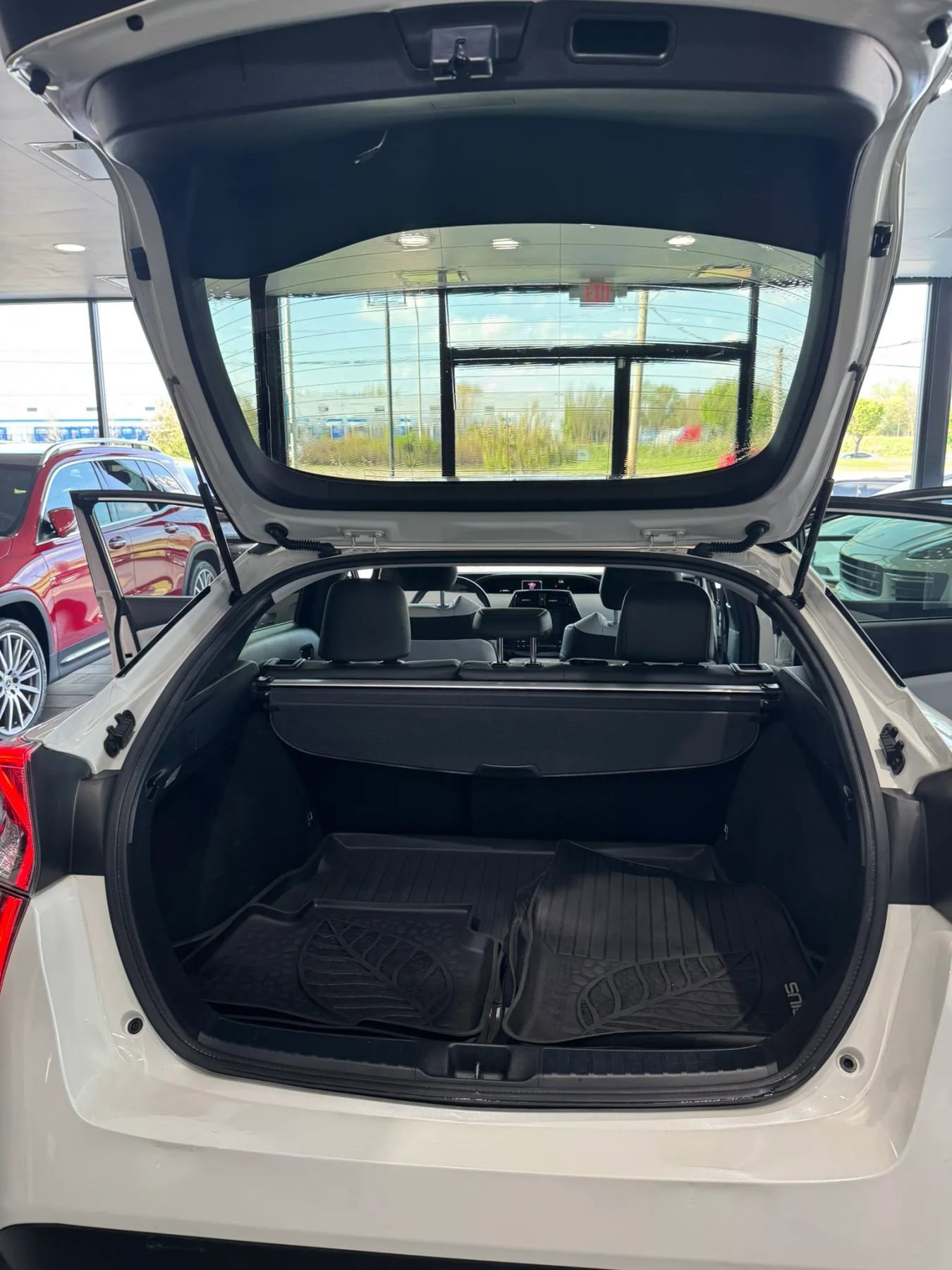 Used 2016 Toyota Prius Four Touring FWD image 26