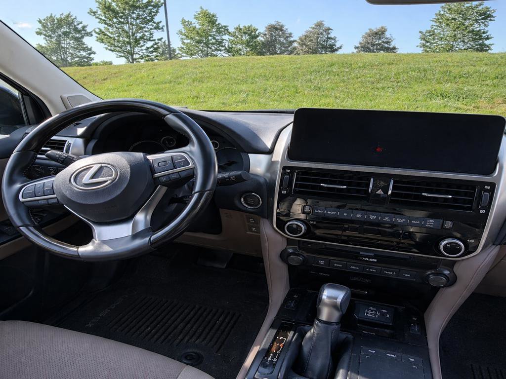 Used 2022 Lexus GX 460 Premium w/ Premium Plus Package AWD/4WD image 13