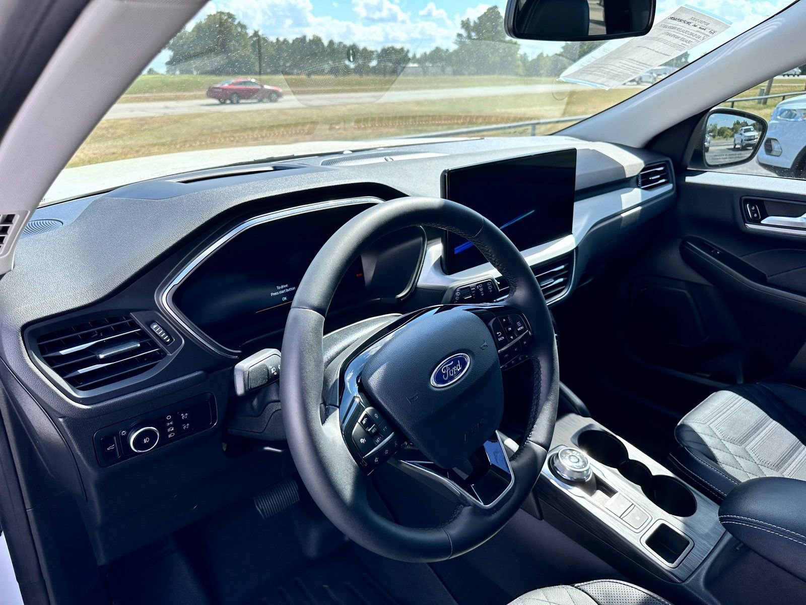 Used 2023 Ford Escape Platinum w/ Premium Technology Package image 16