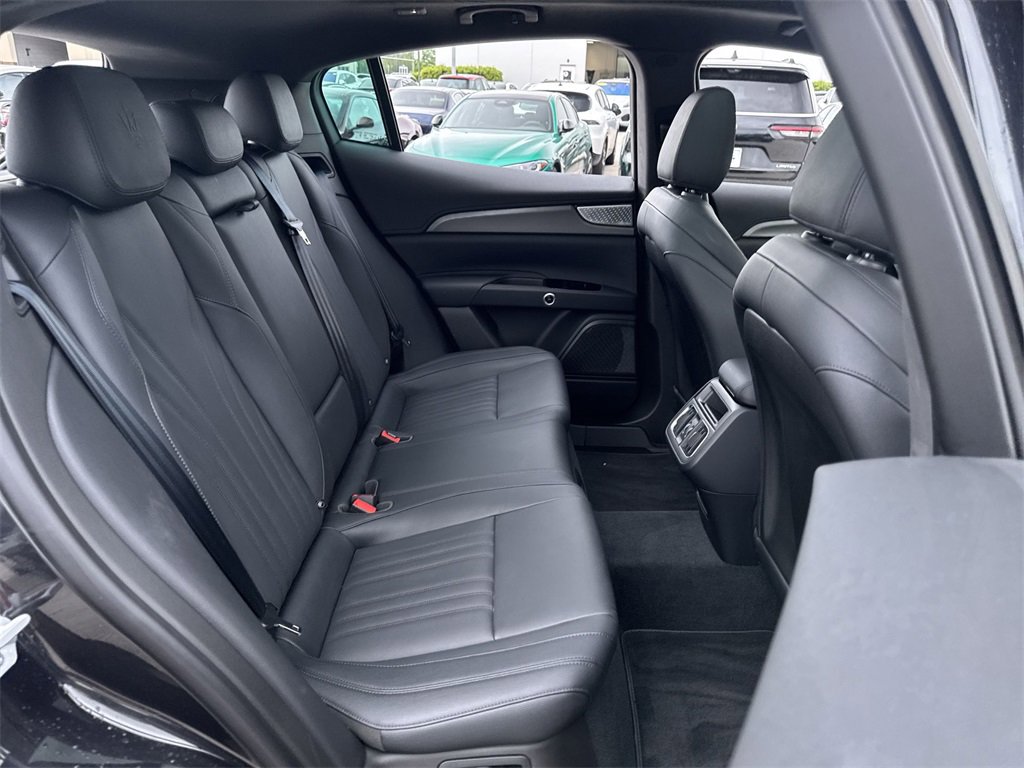 New 2024 Maserati Grecale GT image 29