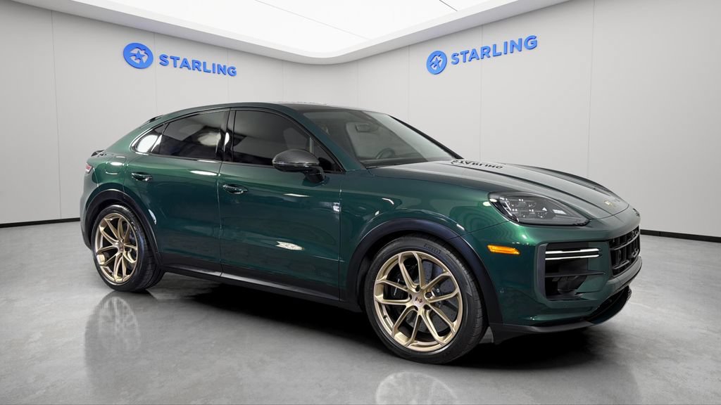 Used 2025 Porsche Cayenne Turbo GT AWD/4WD image 13