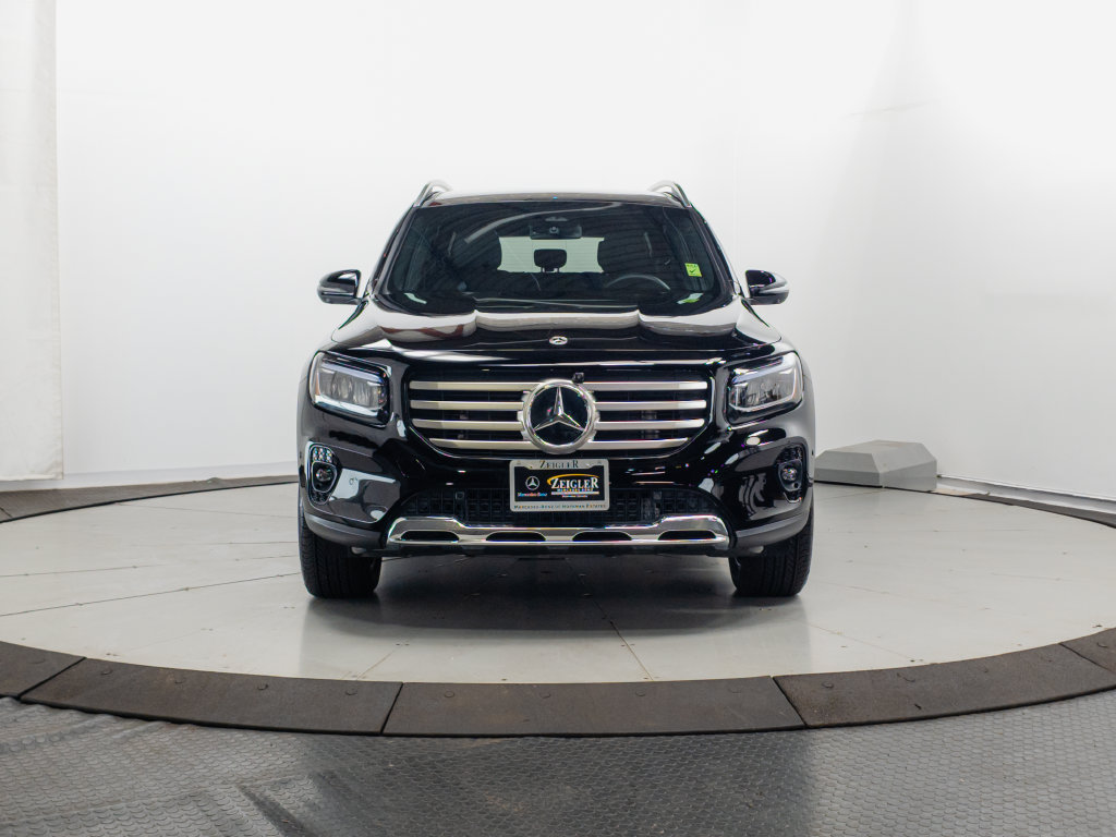 Certified 2026 Mercedes-Benz GLB 250 4MATIC image 2