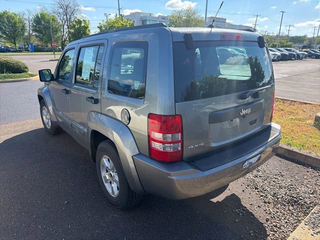 Used 2012 Jeep Liberty Sport AWD/4WD image 6
