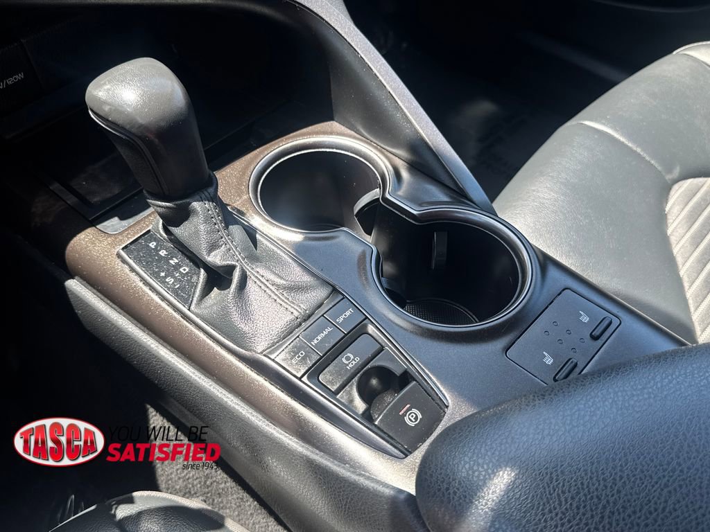 Used 2024 Toyota Camry SE w/ Cold Weather Package AWD/4WD image 24