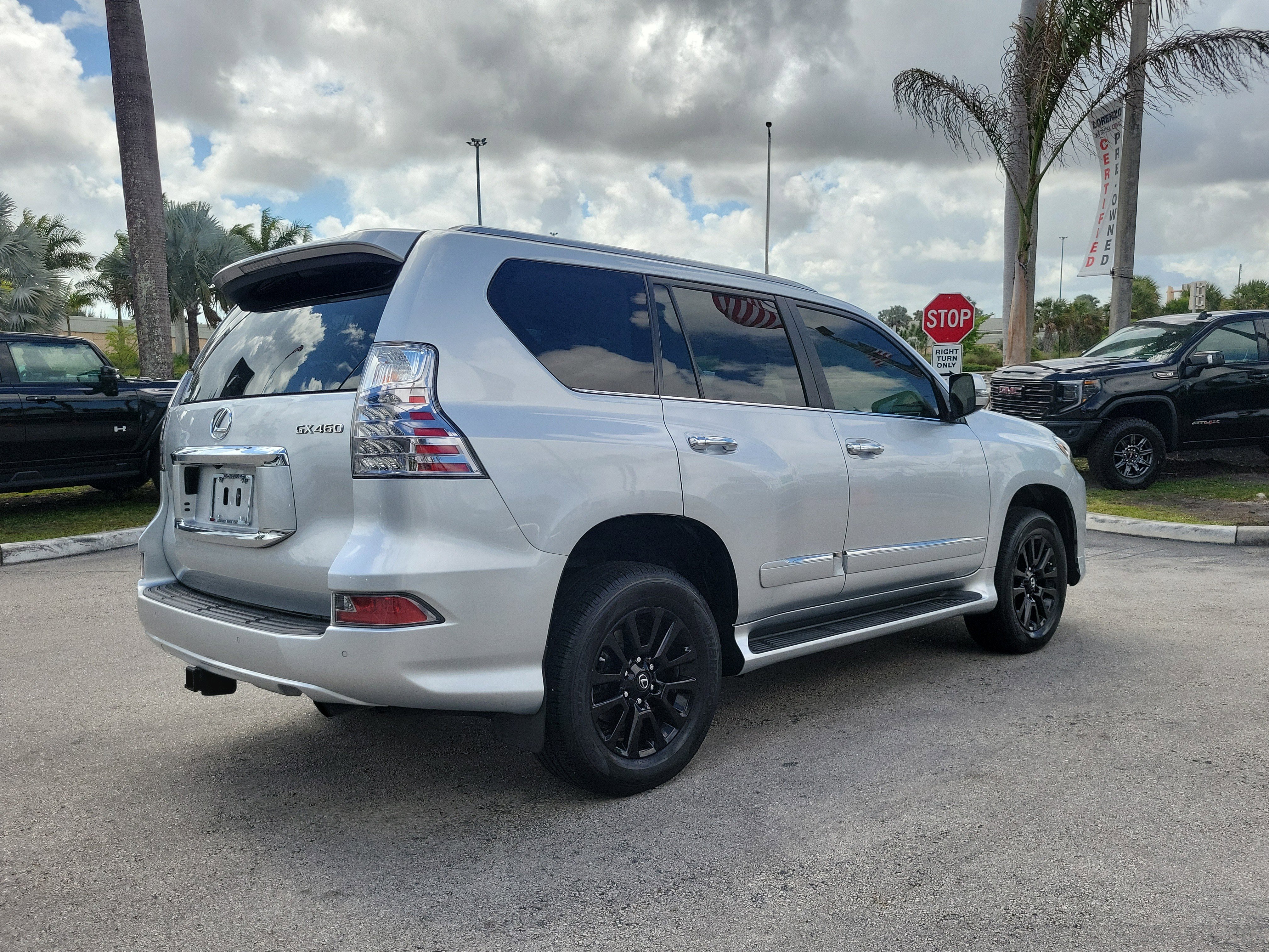 Used 2019 Lexus GX 460 Premium w/ Premium Package image 5