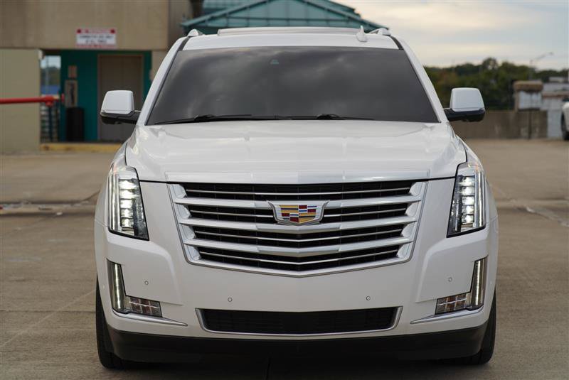 Used 2018 Cadillac Escalade ESV Platinum AWD/4WD image 9