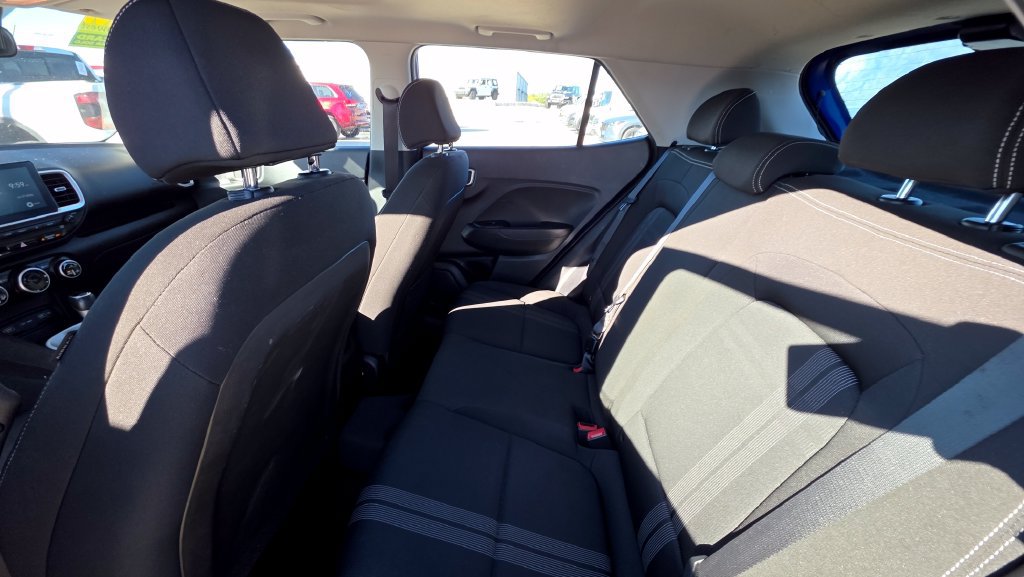 Used 2022 Hyundai Venue SEL FWD image 13