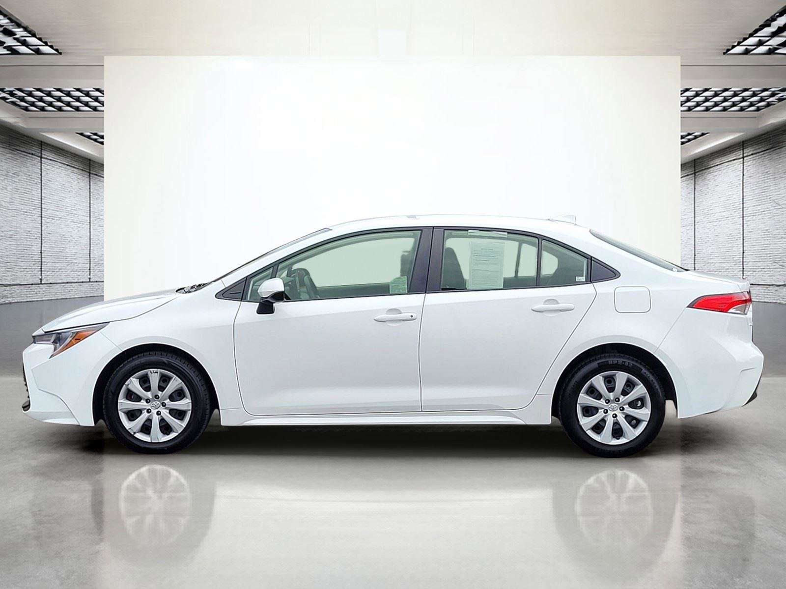 Used 2023 Toyota Corolla LE FWD image 10