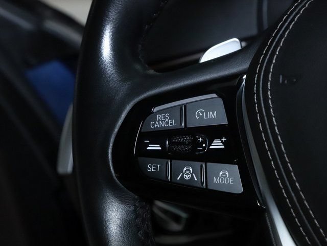 Used 2023 BMW 540i xDrive AWD/4WD image 23