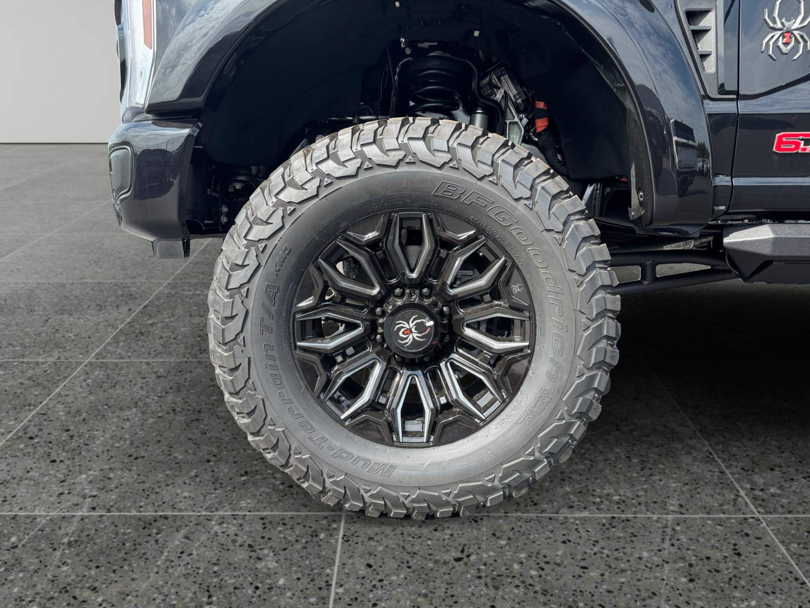New 2026 Ford F250 Lariat w/ Black Appearance Package AWD/4WD image 10