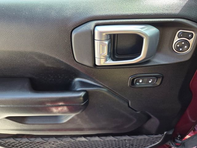 Used 2021 Jeep Gladiator Willys image 22