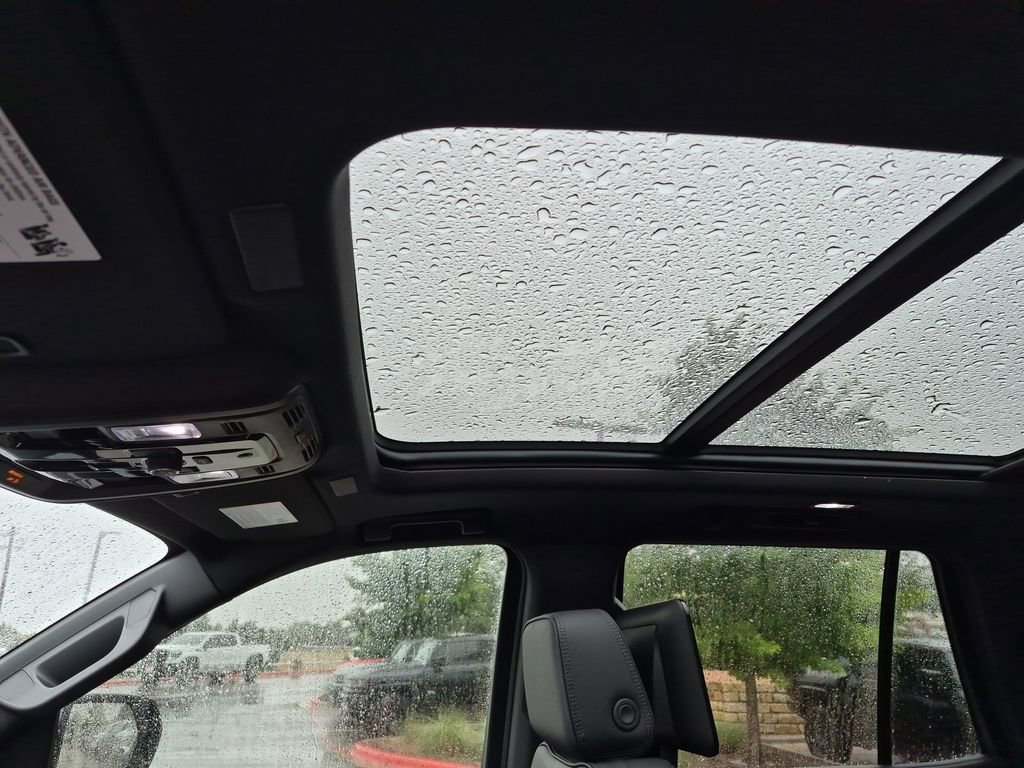 Used 2026 GMC Yukon Denali w/ Denali Reserve Package image 30