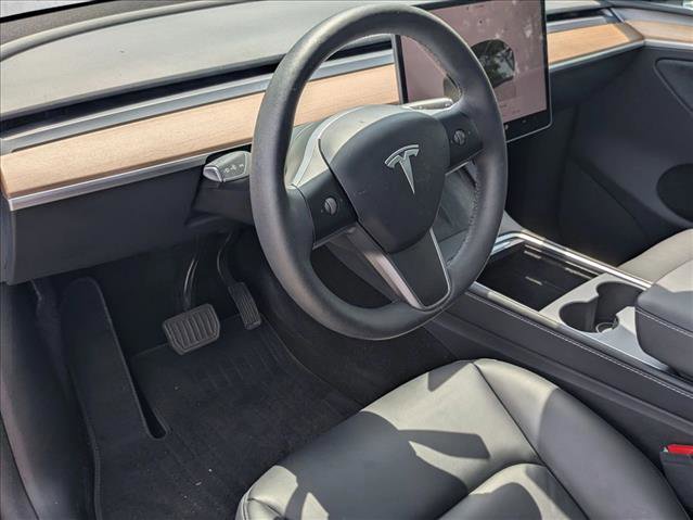 Used 2024 Tesla Model Y Long Range image 9