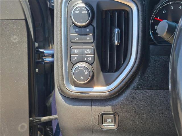 Used 2021 Chevrolet Silverado 1500 RST AWD/4WD image 16