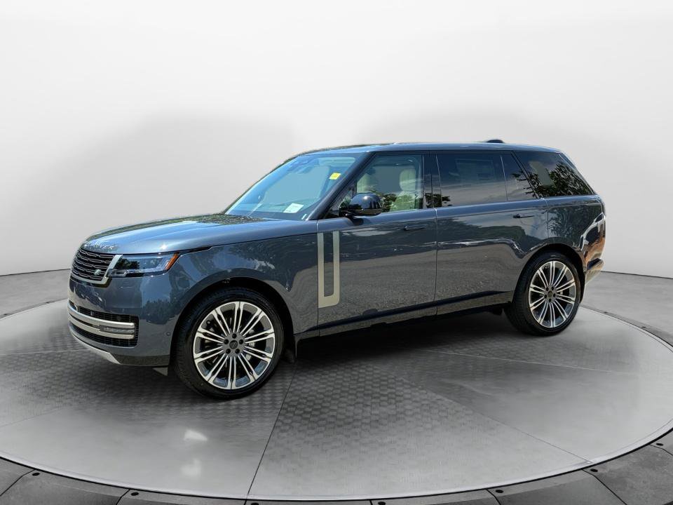 New 2026 Land Rover Range Rover Long Wheelbase SE