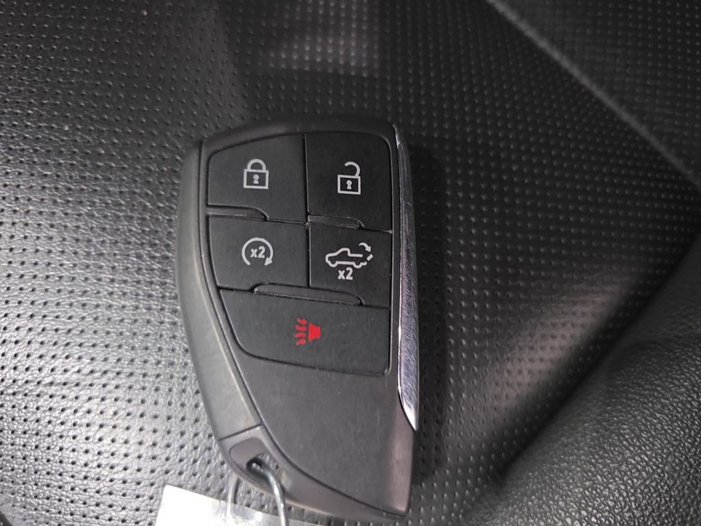 Certified 2025 GMC Sierra 1500 SLT image 38