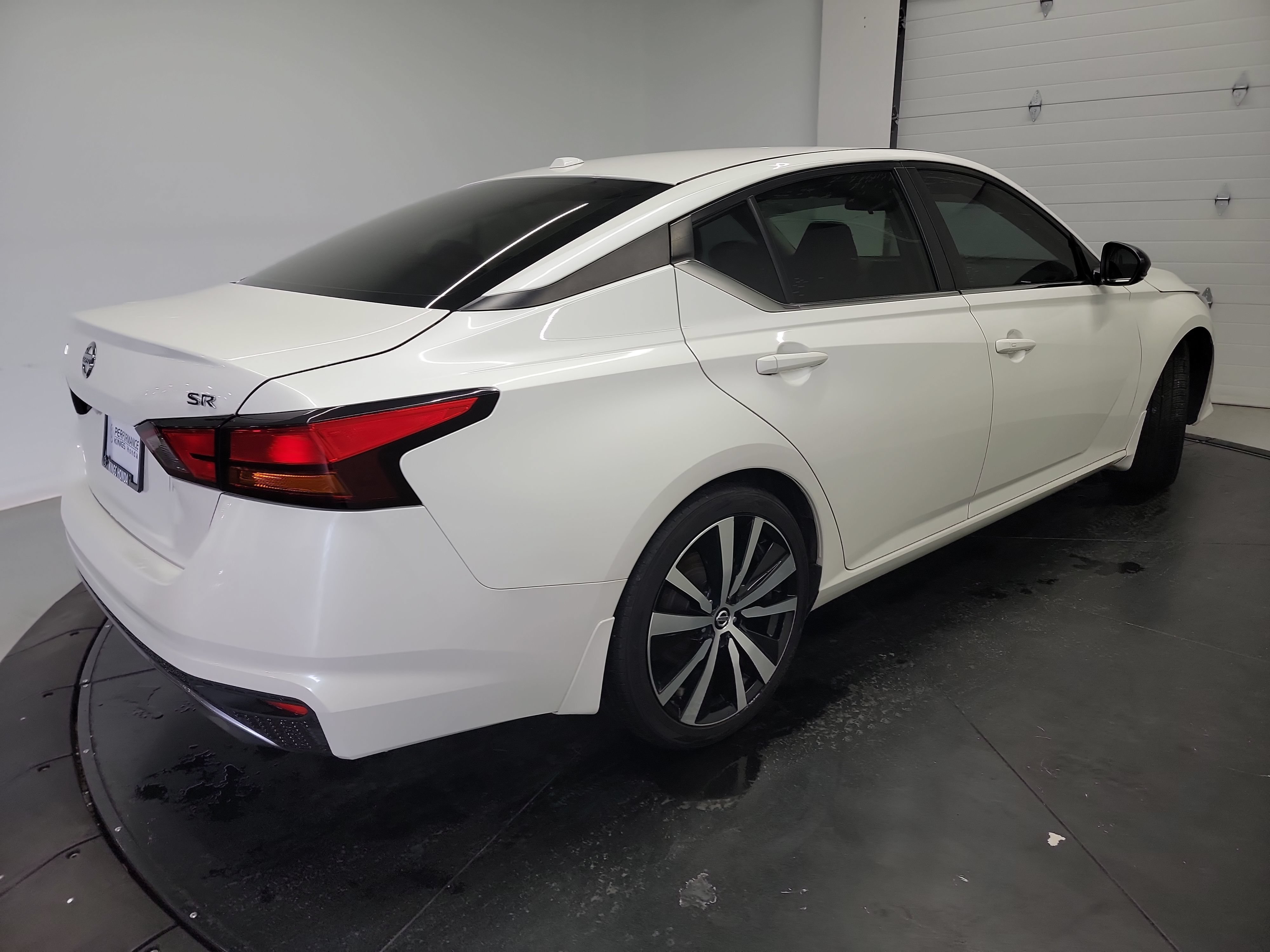Used 2019 Nissan Altima 2.5 SR w/ SR Premium Package FWD image 9