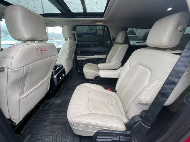 Used 2019 Ford Expedition Platinum image 10