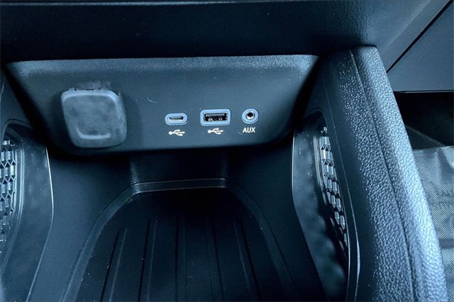 Used 2023 Chevrolet TrailBlazer ACTIV w/ Sun and Liftgate Package image 24