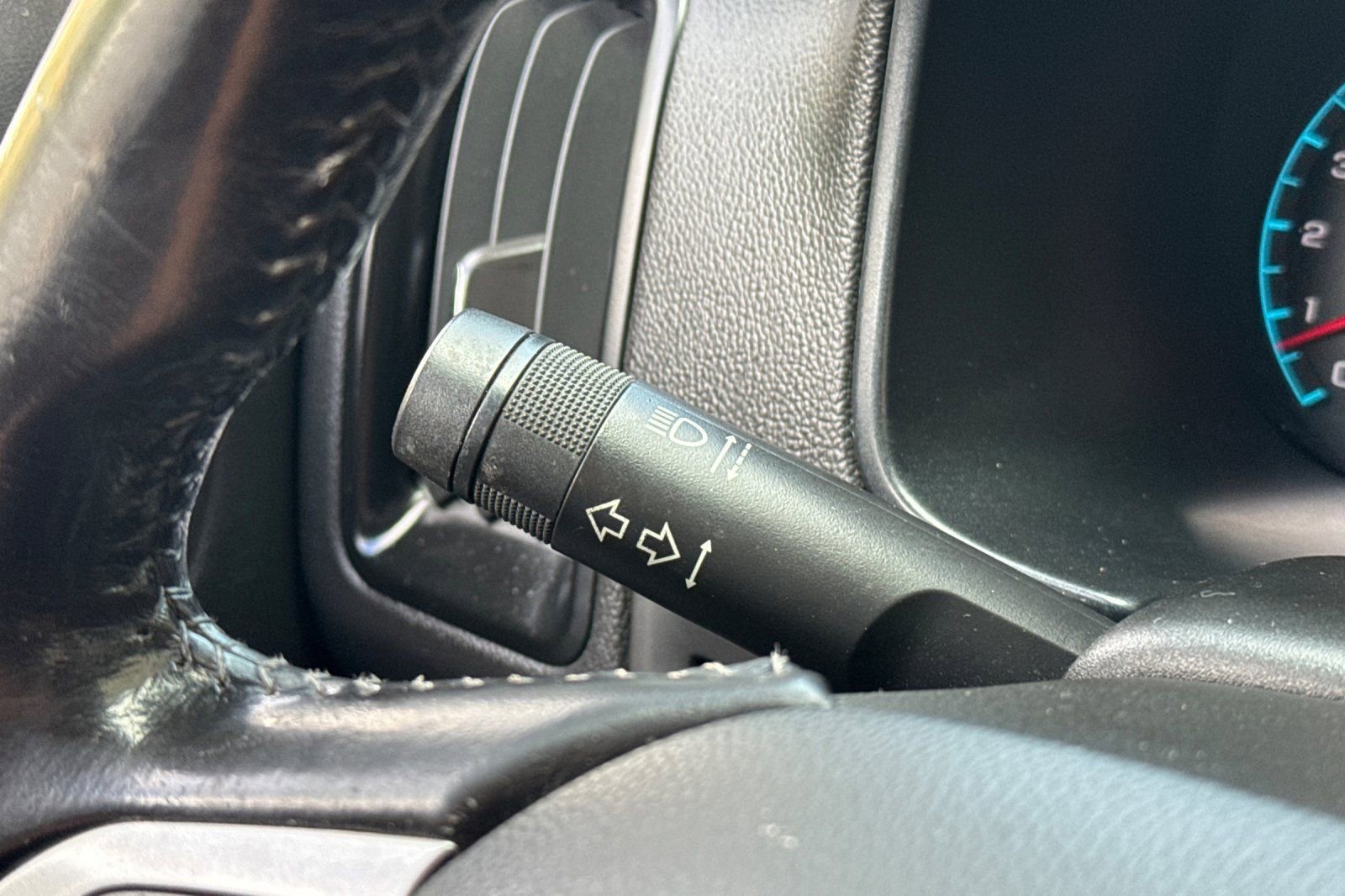 Used 2016 Chevrolet Colorado LT image 33