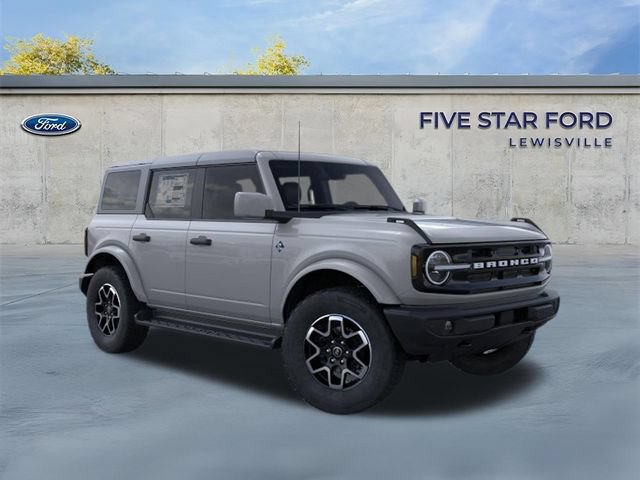 New 2026 Ford Bronco Outer Banks AWD/4WD image 1