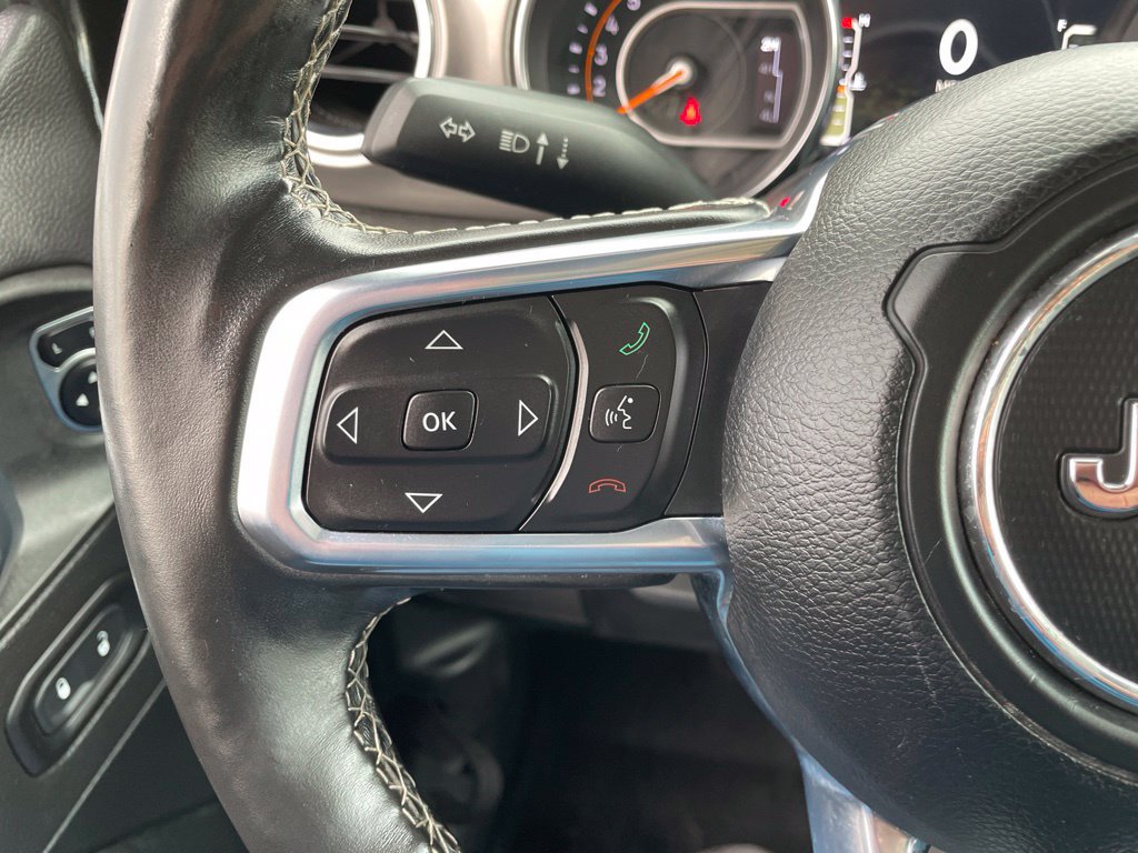 Used 2020 Jeep Wrangler Unlimited Sahara w/ Uconnect 4C Nav & Sound Group AWD/4WD image 24