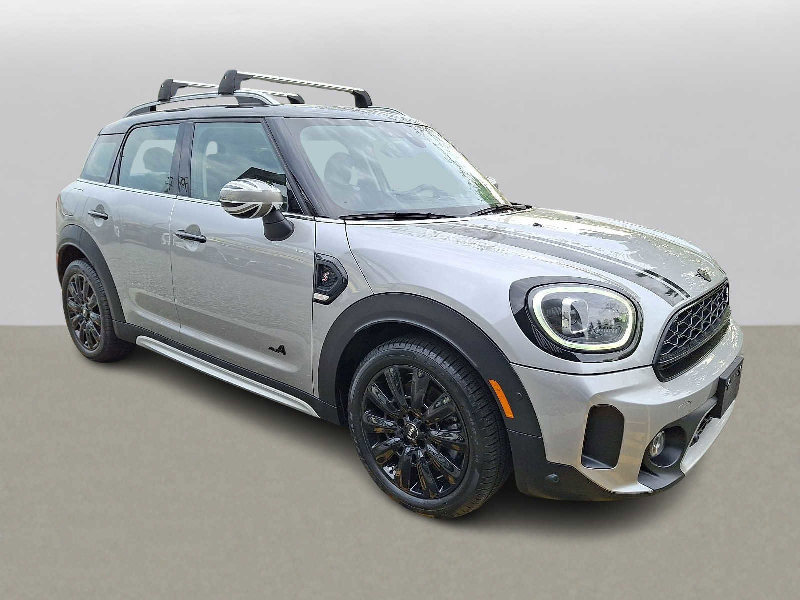 Used 2024 MINI Cooper Countryman S w/ Premium Package AWD/4WD image 3