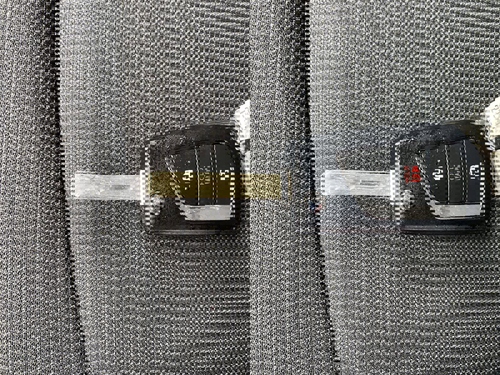 Used 2025 Toyota RAV4 LE image 34