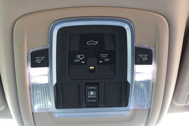 Used 2019 RAM 1500 Laramie AWD/4WD image 38