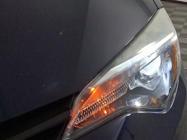 Used 2018 Toyota Corolla LE FWD image 12