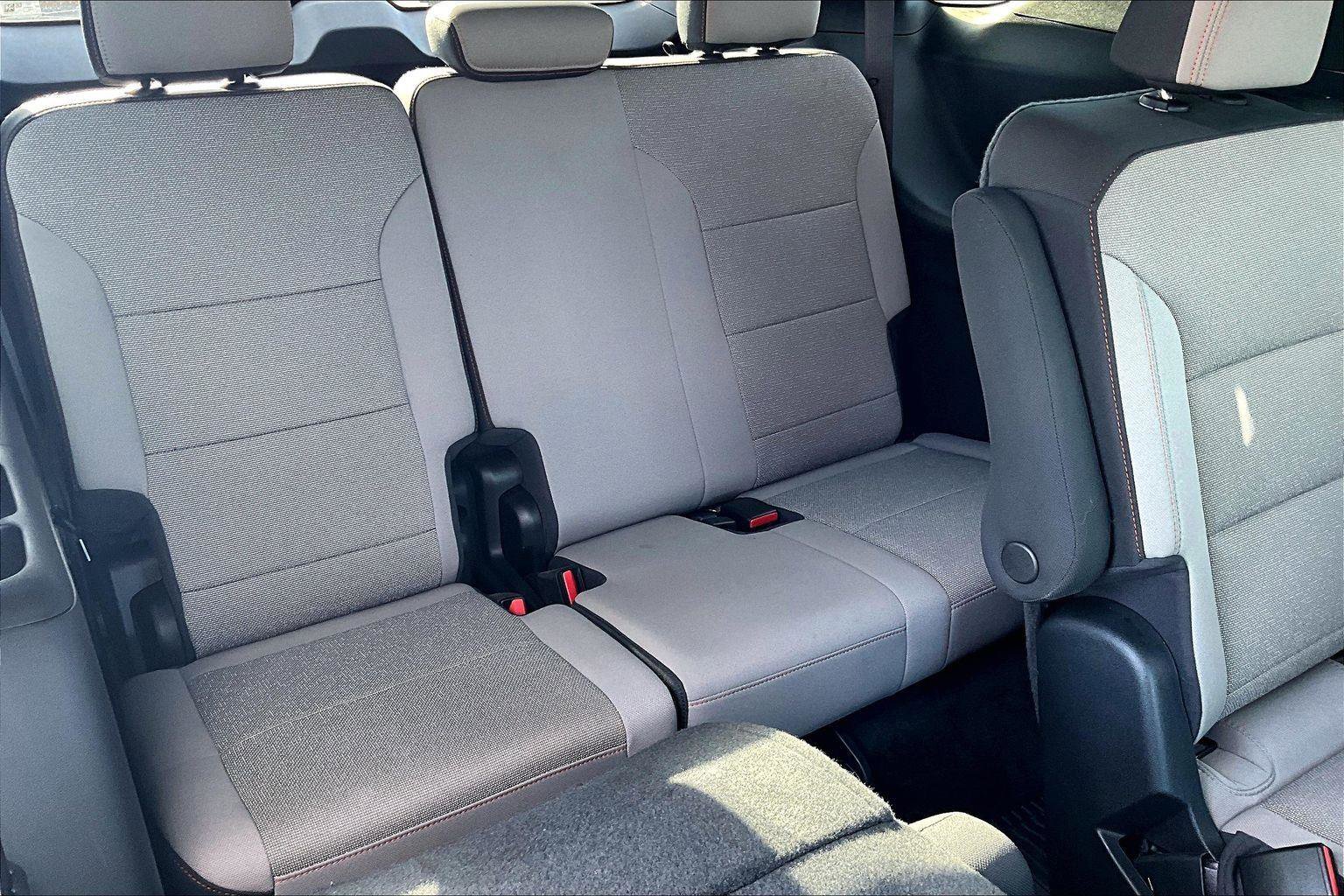 Used 2024 Chevrolet Traverse LT w/ LPO, Floor Liner Package image 29