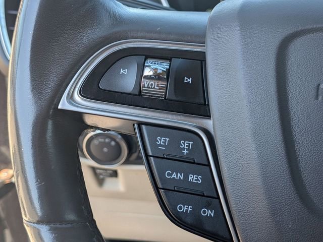 Used 2019 Lincoln Nautilus Select image 16