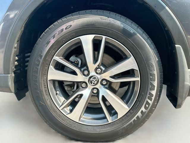 Used 2017 Toyota RAV4 XLE w/ Carpet Mat Package AWD/4WD image 31
