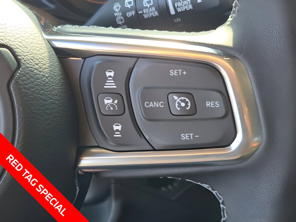 New 2026 Jeep Wrangler Unlimited Sahara AWD/4WD image 34