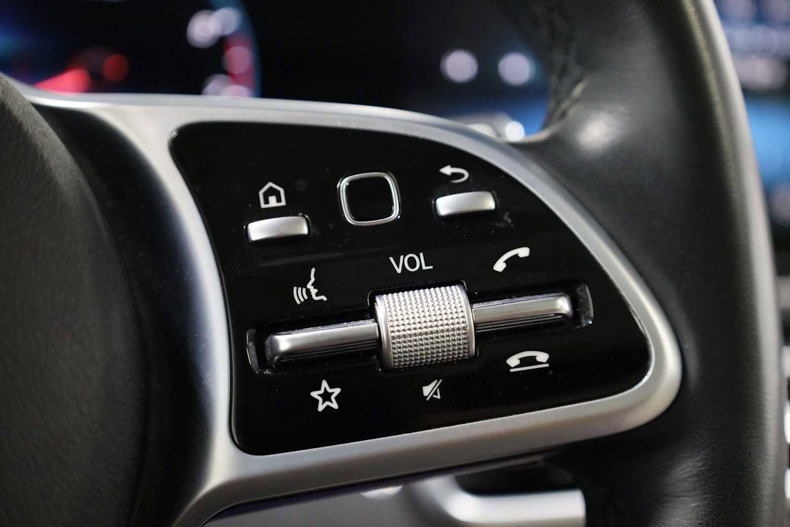 Used 2022 Mercedes-Benz GLS 450 4MATIC image 26