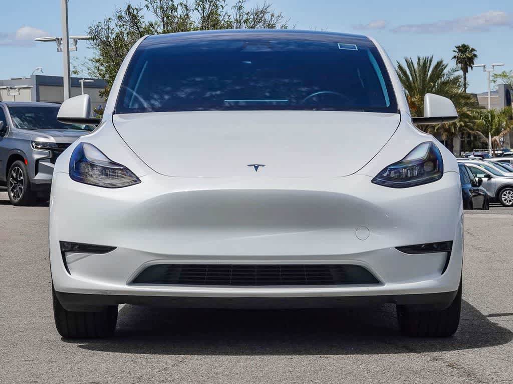 Used 2024 Tesla Model Y 2WD image 2