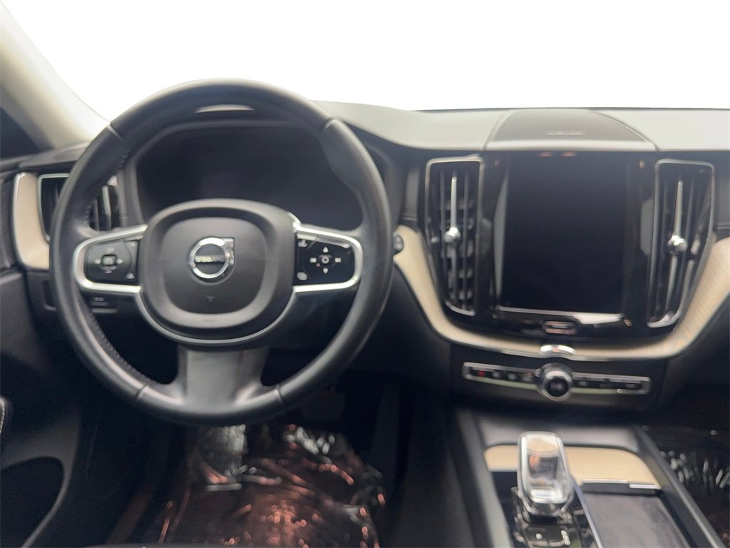 Used 2022 Volvo XC60 B5 Inscription w/ Protection Package Premier image 53