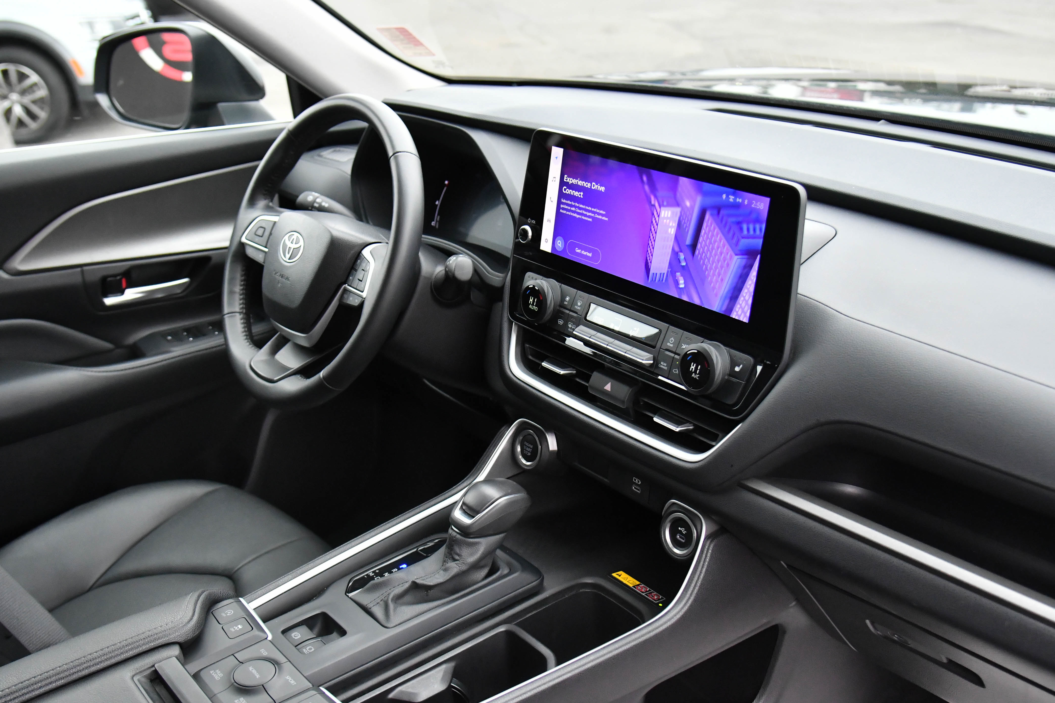 Used 2025 Toyota Grand Highlander AWD image 53