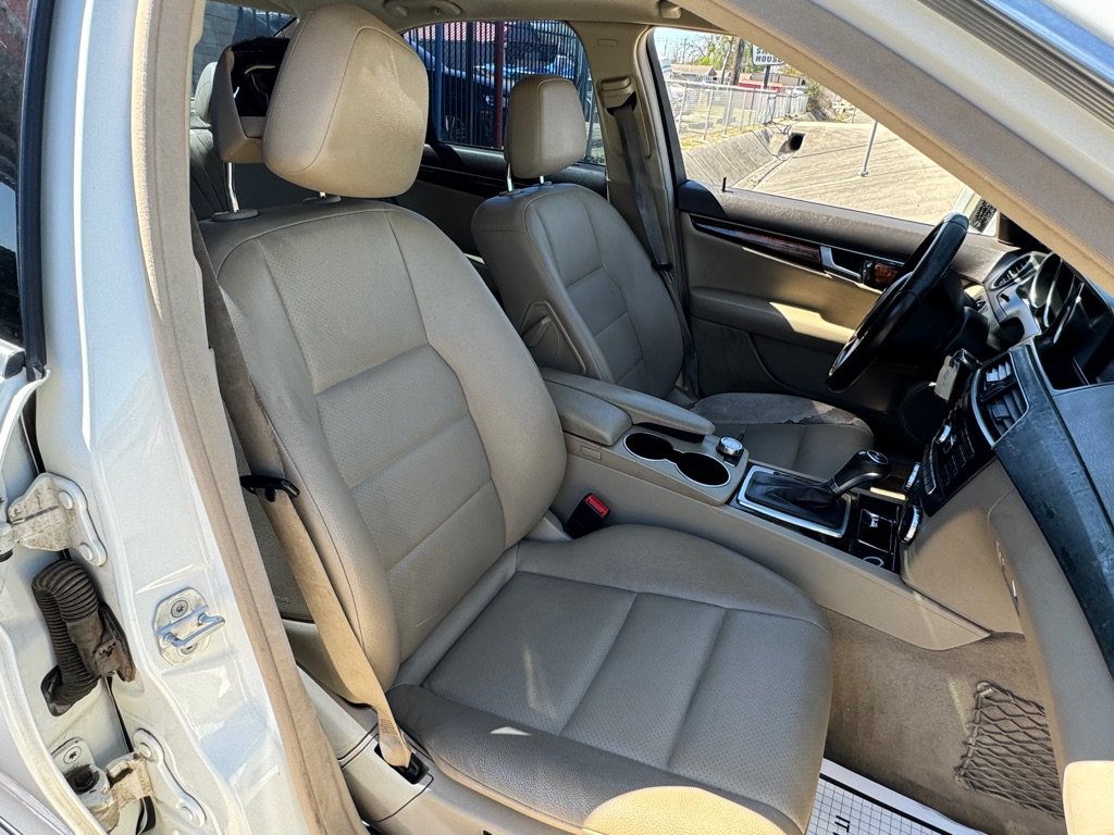 Used 2013 Mercedes-Benz C 250 C250 w/ Multimedia Pkg image 37