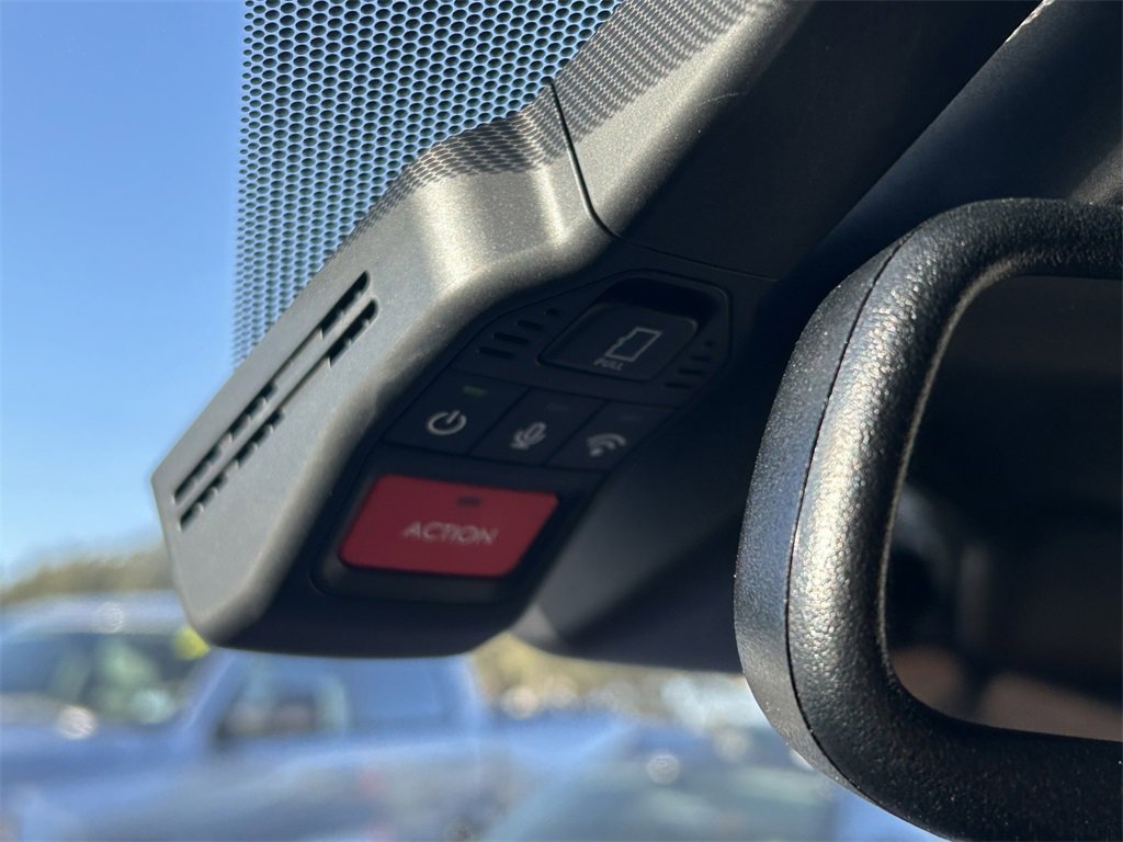 Used 2023 Toyota Sienna Platinum image 37