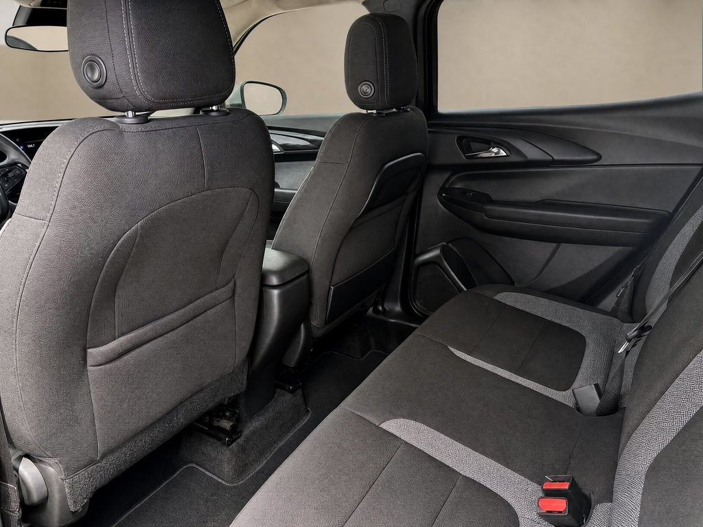 Used 2025 Chevrolet TrailBlazer LT FWD image 14