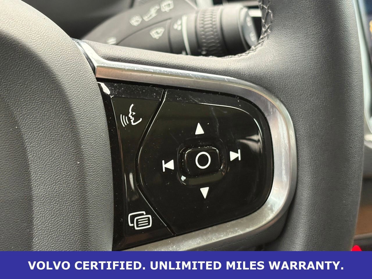 Certified 2024 Volvo XC90 B6 Plus w/ Protection Package Premier AWD/4WD image 19