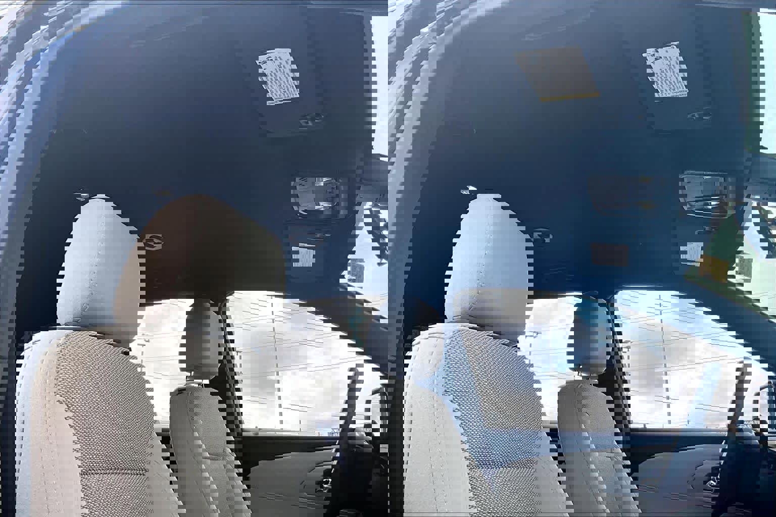 Used 2022 Chevrolet Traverse LS FWD image 14