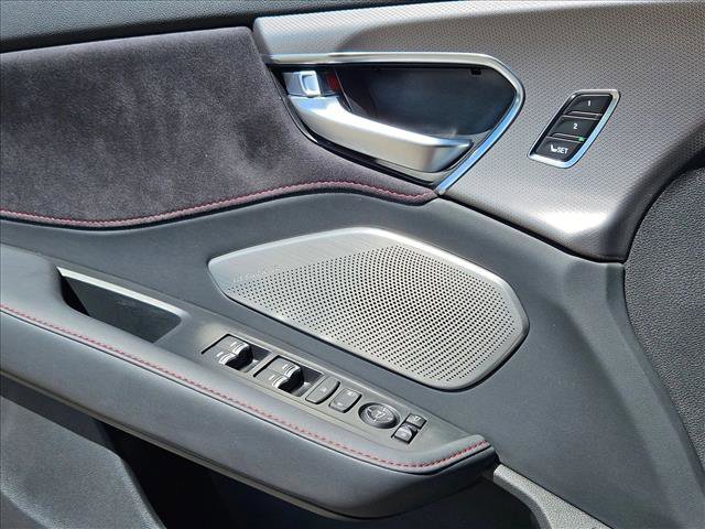 Used 2025 Acura RDX A-Spec image 11