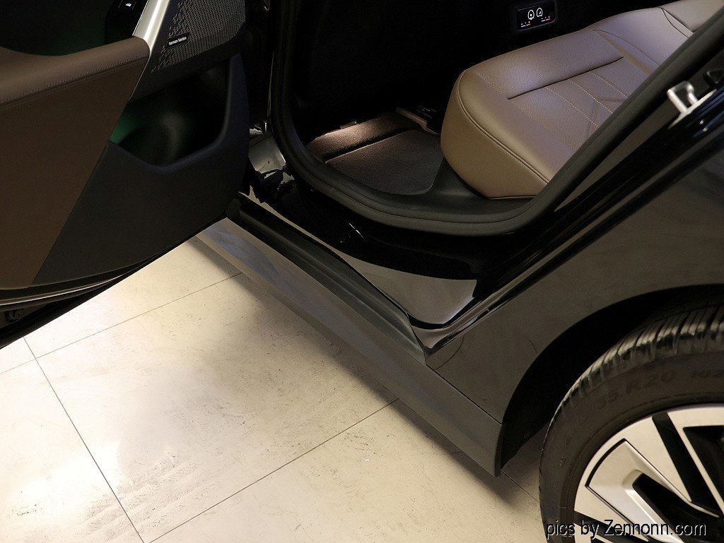 Certified 2026 BMW 540i xDrive image 31